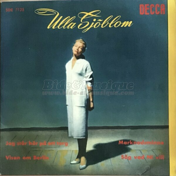 Ulla Sjöblom - Jag står här på ett torg