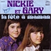 Vignette de Nickie et Gary - La fête à Maman